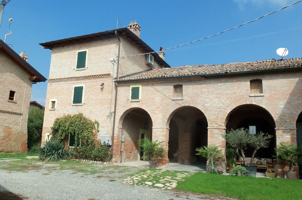 Ristrutturazione conservativo di edificio rurale Edilizia 92 Srl
